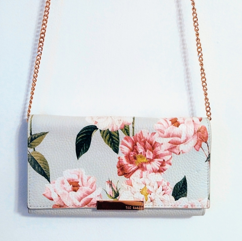 🌿 Ted Baker Leather Floral Purse